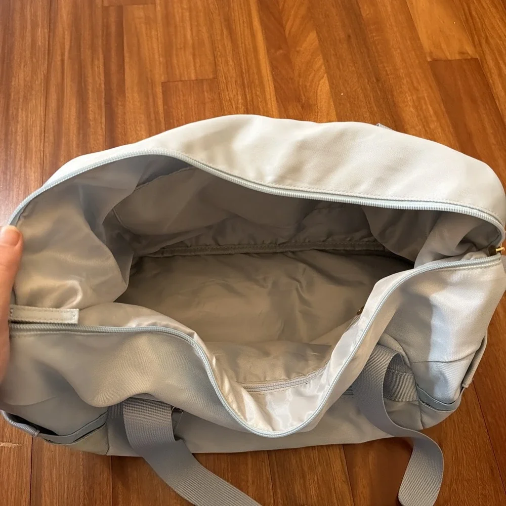 ETRONIK Large Pale Blue Nylon Gym Bag with Removable Strap
